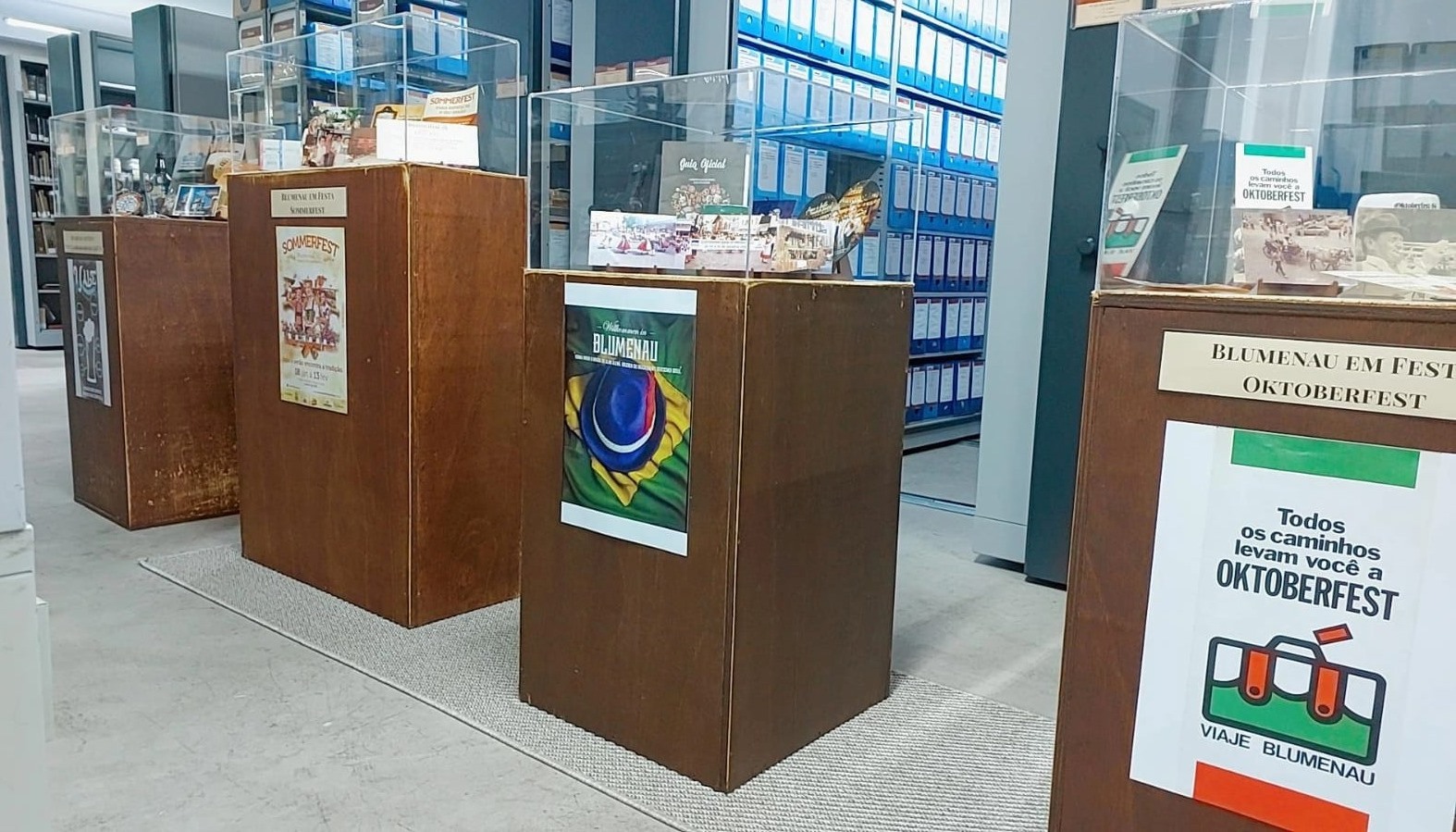 Arquivo Histórico lança exposição com fotos das festas típicas blumenauenses