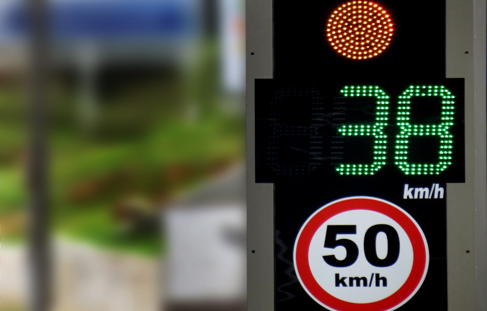 Lombadas eletrônicas começam a fiscalizar na segunda, dia 24