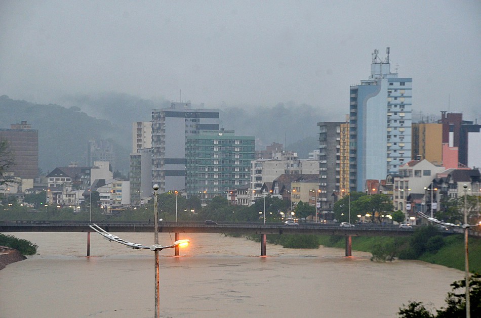 Prefeitura informa sobre situação da cidade devido à chuva
