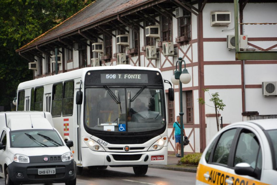Transporte coletivo funciona com catraca livre nesta quarta-feira, dia 3