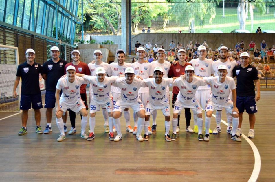Blumenau enfrenta Joaçaba e busca terceira vitória no estadual de futsal