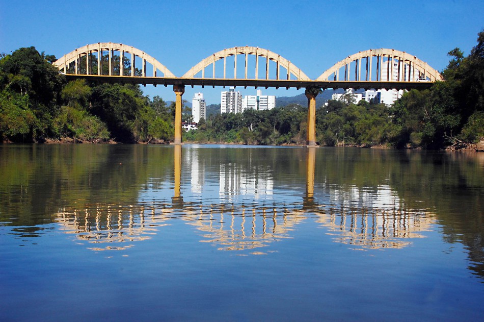 Trânsito na Ponte dos Arcos será fechado neste fim de semana