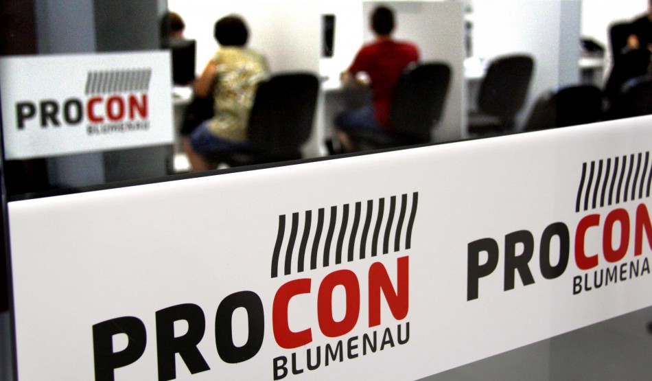Procon de Blumenau notifica Netflix sobre mudanças no acesso à plataforma fora da residência do titular