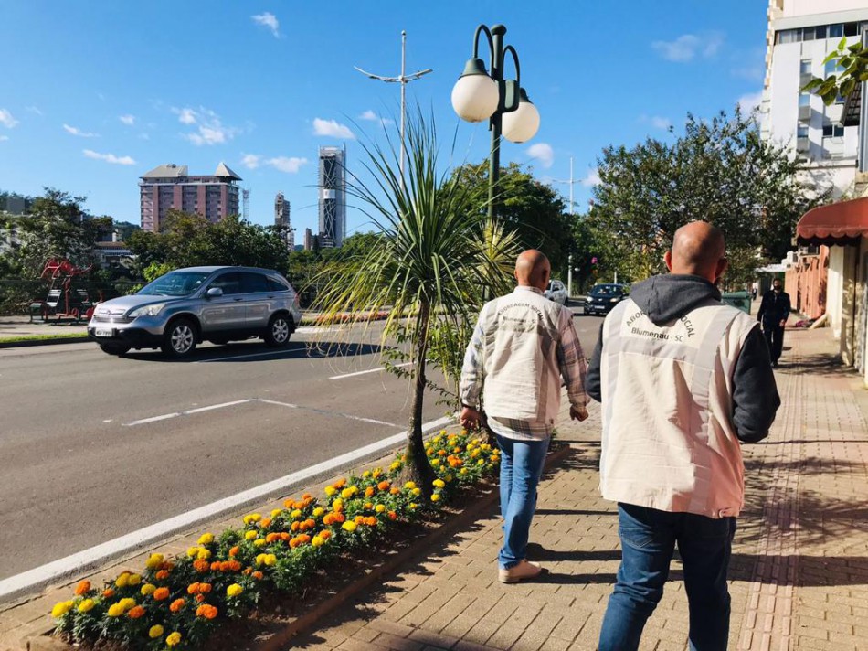 Saiba como funciona abordagem social e acolhimento a pessoas em situação de rua em Blumenau