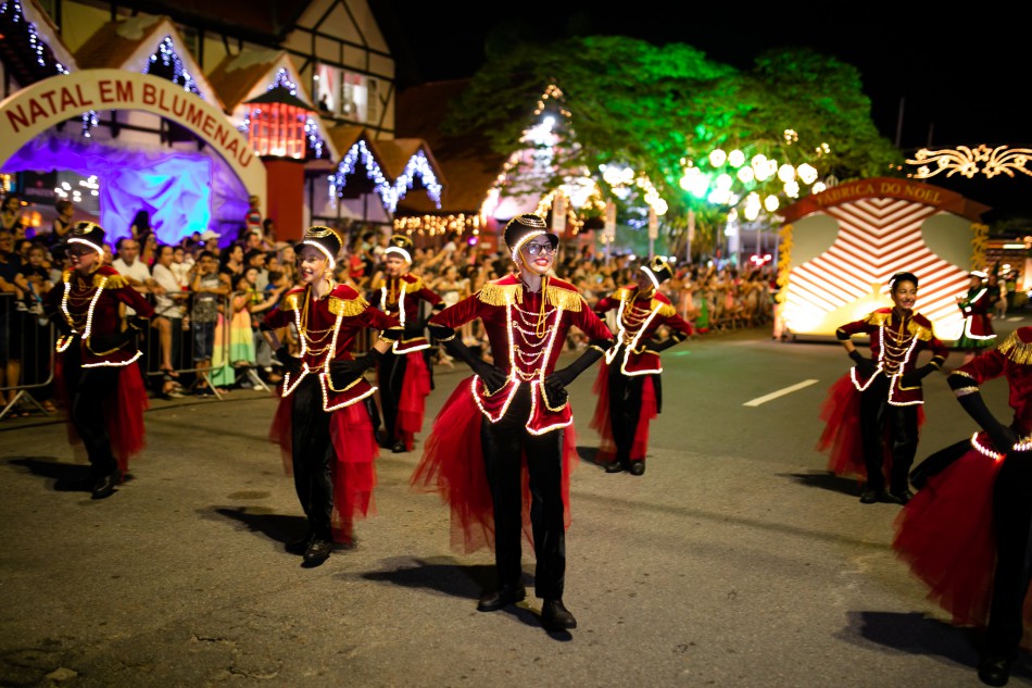 Natal em Blumenau: desfile terá audiodescrição pela primeira vez